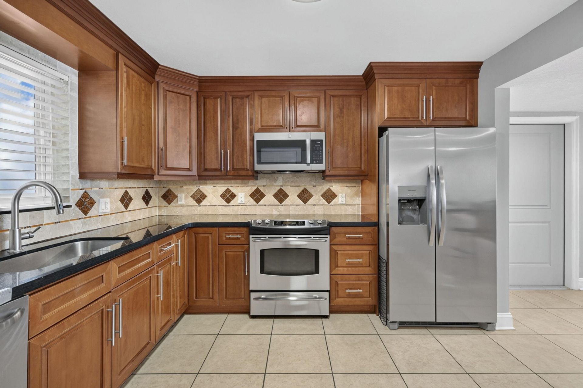 301 Lake Shore Drive, Unit 201, Lake Park, FL 33403 Photo