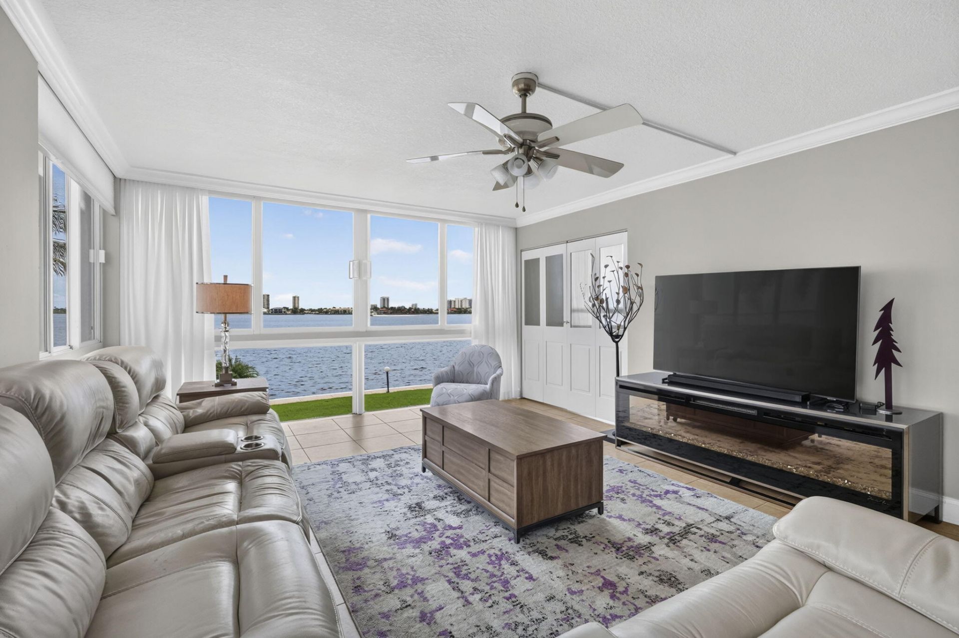 301 Lake Shore Drive, Unit 201, Lake Park, FL 33403 Photo