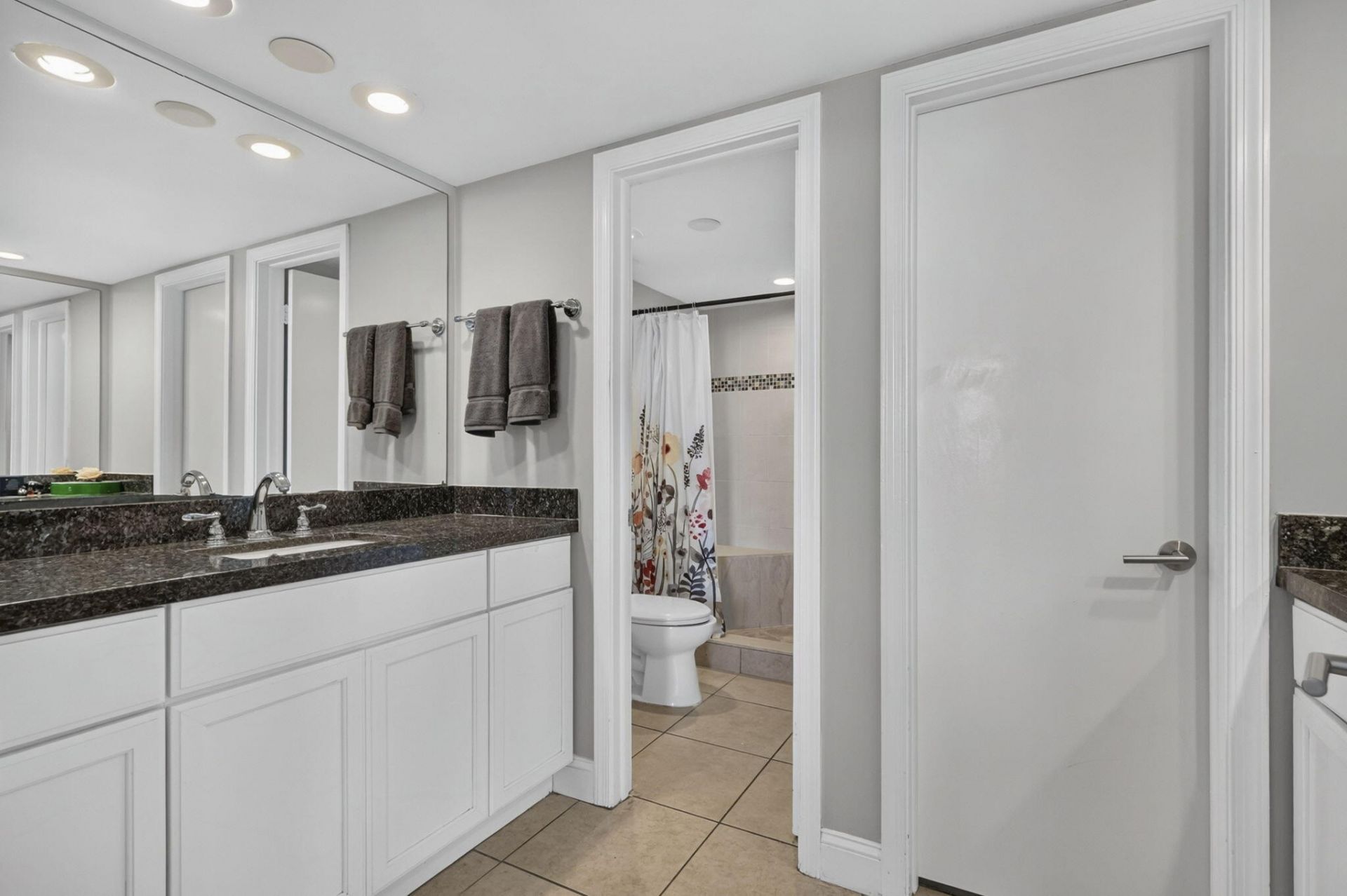 301 Lake Shore Drive, Unit 201, Lake Park, FL 33403 Photo