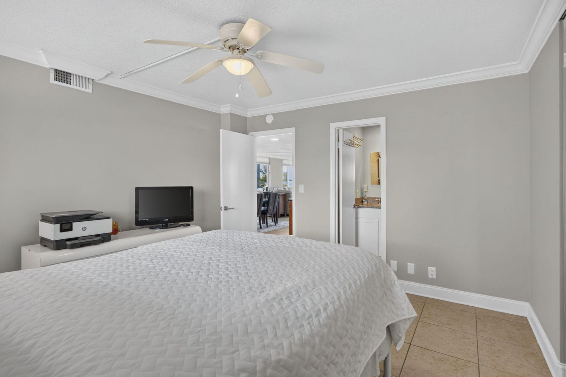 301 Lake Shore Drive, Unit 201, Lake Park, FL 33403 Photo