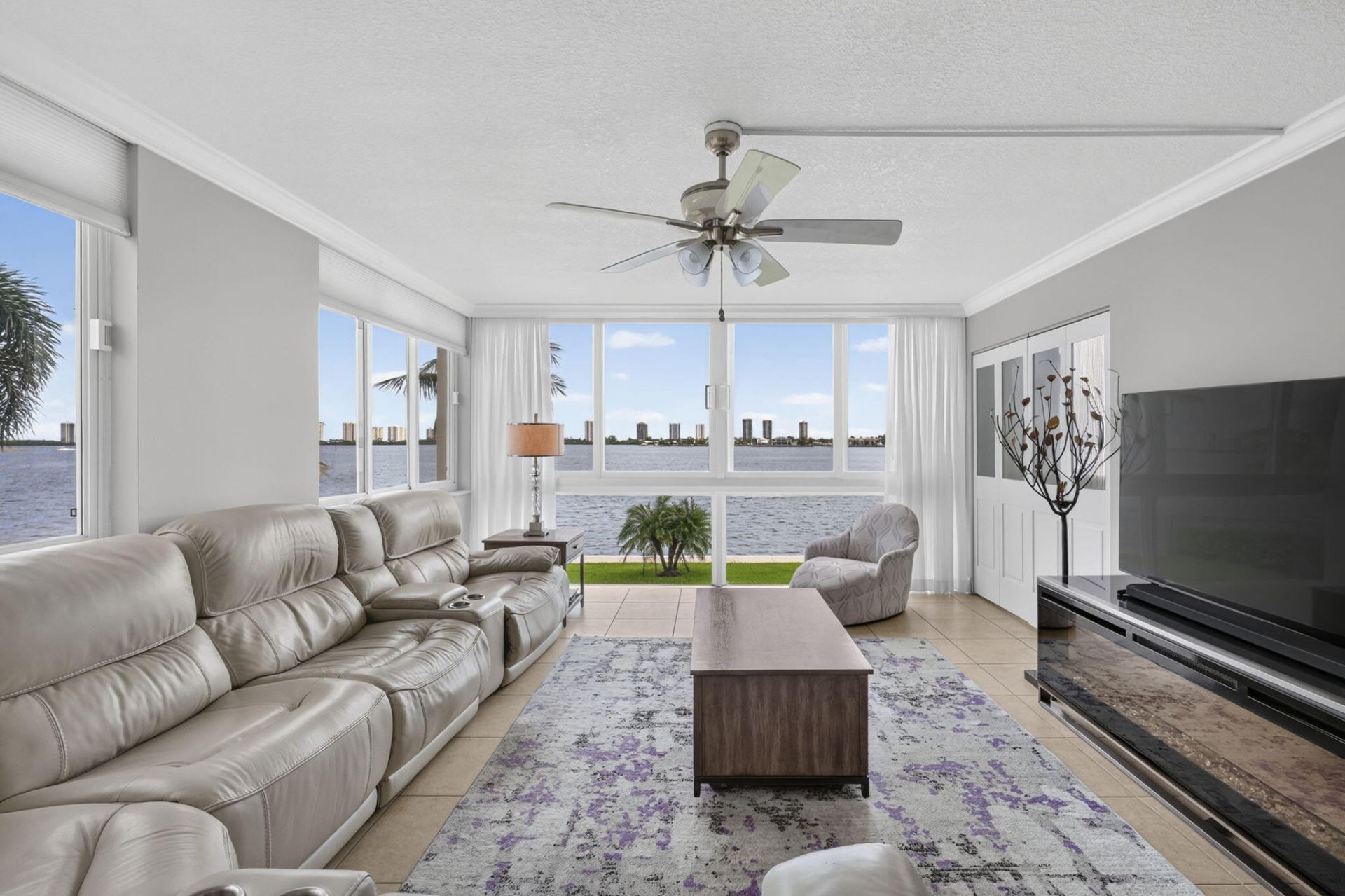 301 Lake Shore Drive, Unit 201, Lake Park, FL 33403 Photo