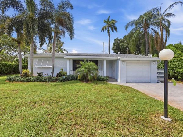 2460 SW 15TH Street, Fort Lauderdale, FL 33312
