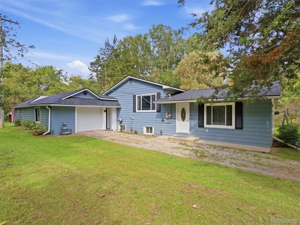 2791 Carpenter Road, Oregon Township, Mi 48446