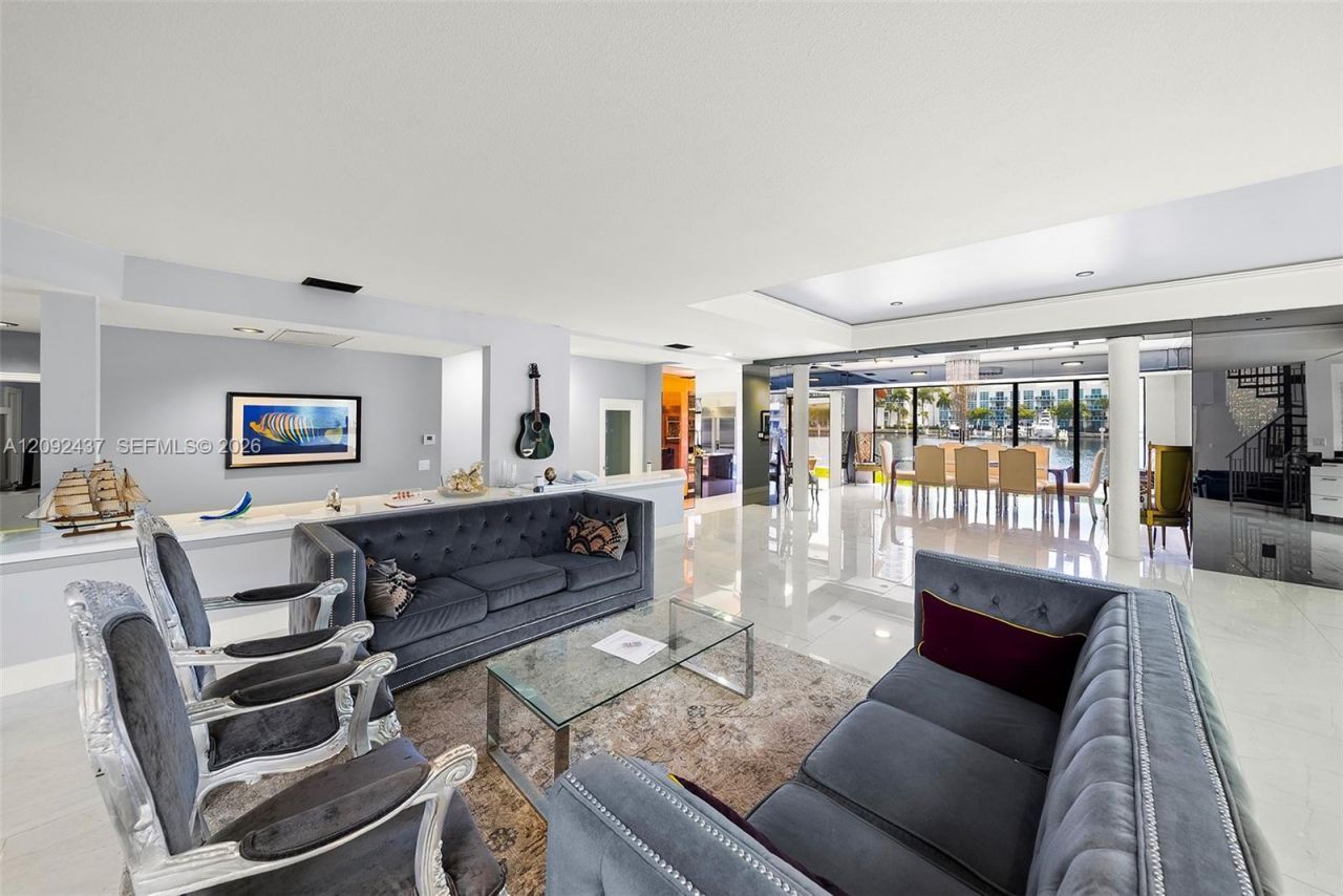 507 Palm Dr, Hallandale Beach, FL 33009 Photo