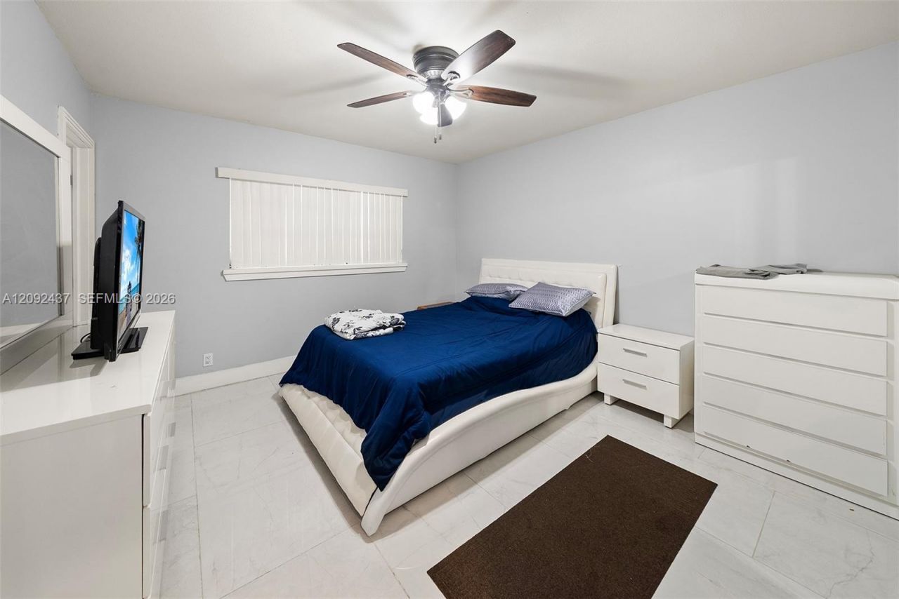 507 Palm Dr, Hallandale Beach, FL 33009 Photo