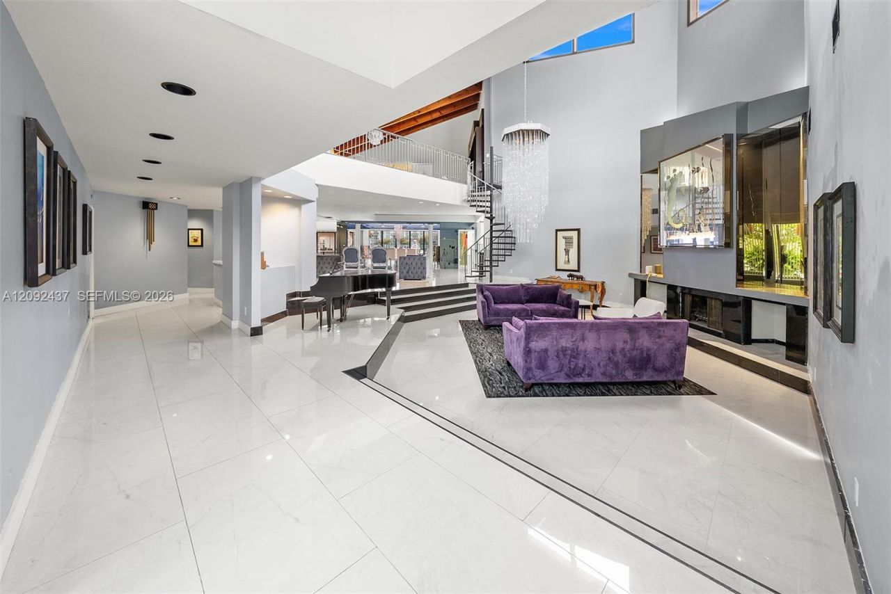 507 Palm Dr, Hallandale Beach, FL 33009 Photo