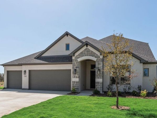 7006 Lilly Lane, Sanger, TX 76266