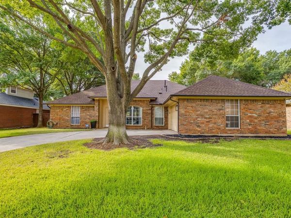 2637 Surrey Woods Road, Flower Mound, TX 75028