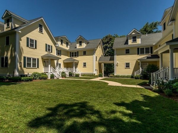 325 Bacon Street, Unit 5, Waltham, MA 02451