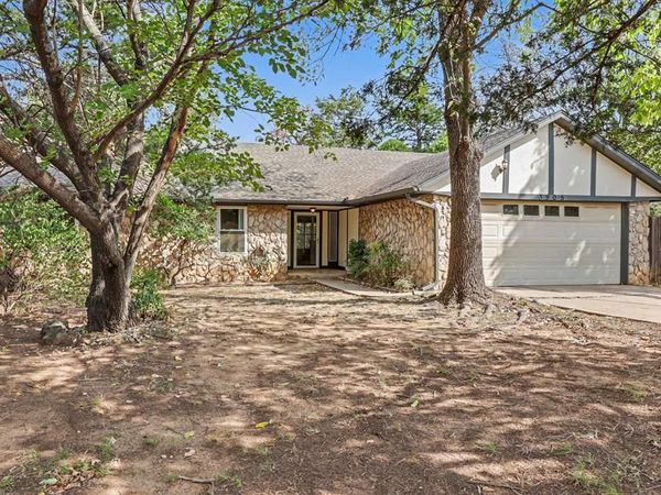 3905 Green Oaks Way, Edmond, OK 73034