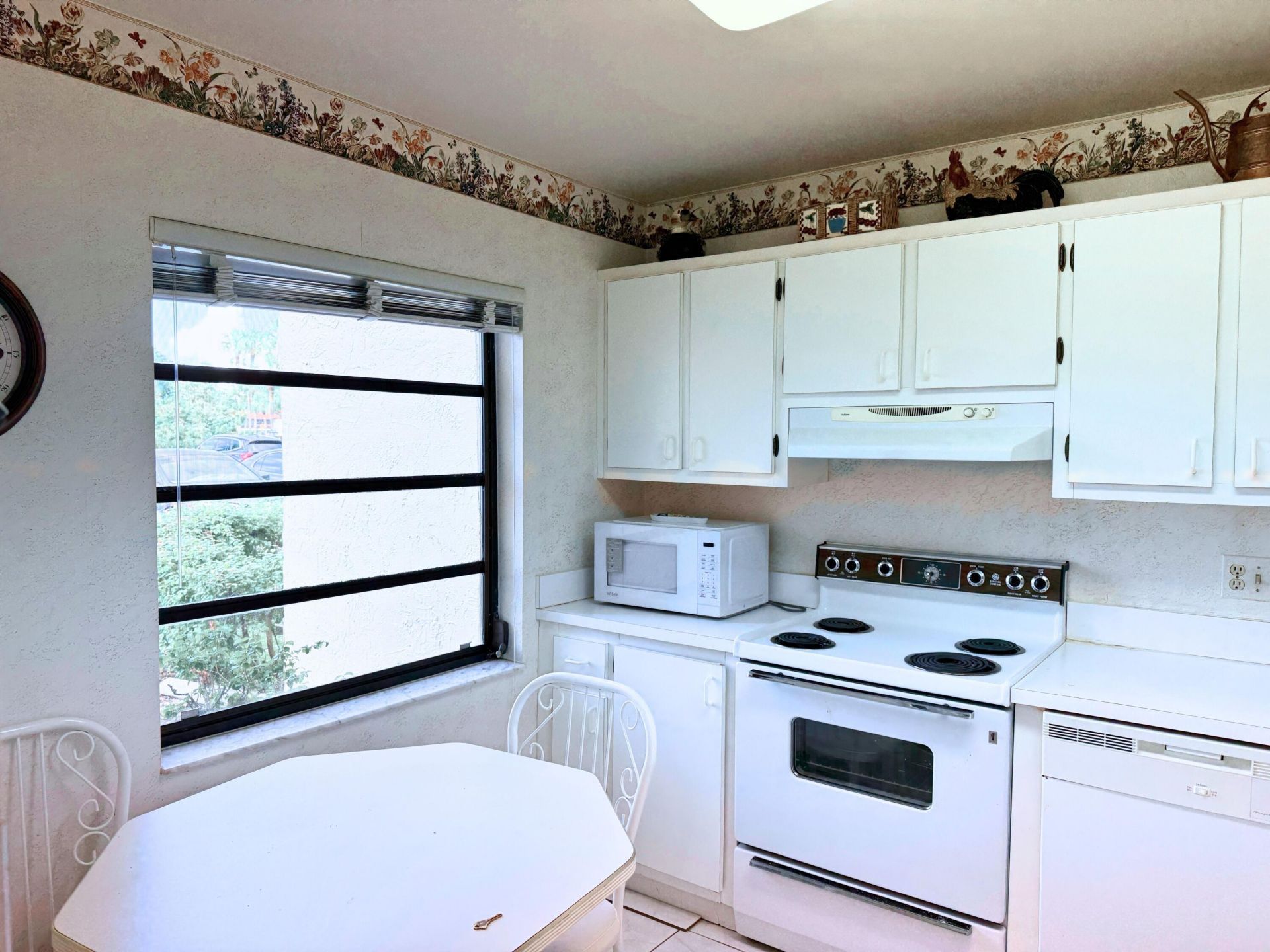 8410 Casa Del Lago, Unit E, Boca Raton, FL 33433 Photo