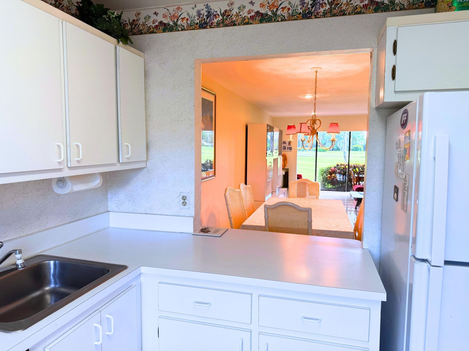 8410 Casa Del Lago, Unit E, Boca Raton, FL 33433 Photo