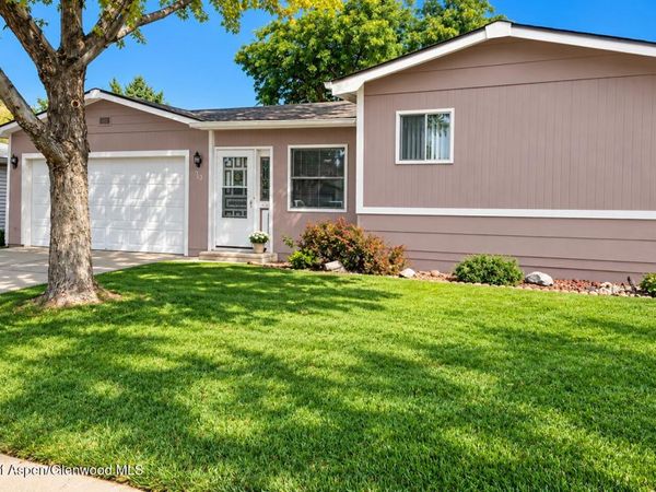 33 W Tamarack Circle, Parachute, CO 81635