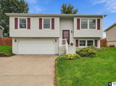 2121 W Sandpiper Lane, Lincoln, NE 68528