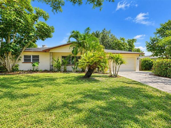 109 N MAYWOOD AVENUE , CLEARWATER, FL 33765