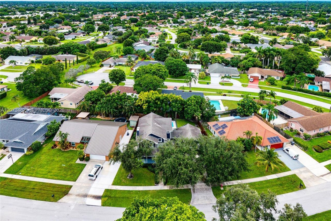1645 The 12th Fairway, Wellington, FL 33414 Photo