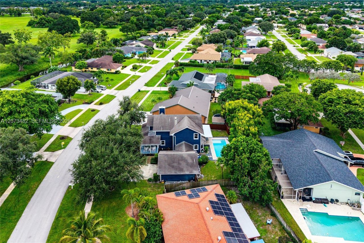 1645 The 12th Fairway, Wellington, FL 33414 Photo
