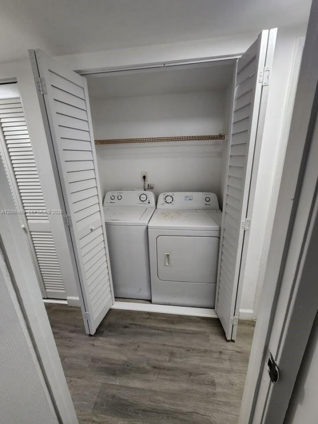 8889 N Fontainebleau Blvd , Unit 211, Miami, FL 33172 Photo