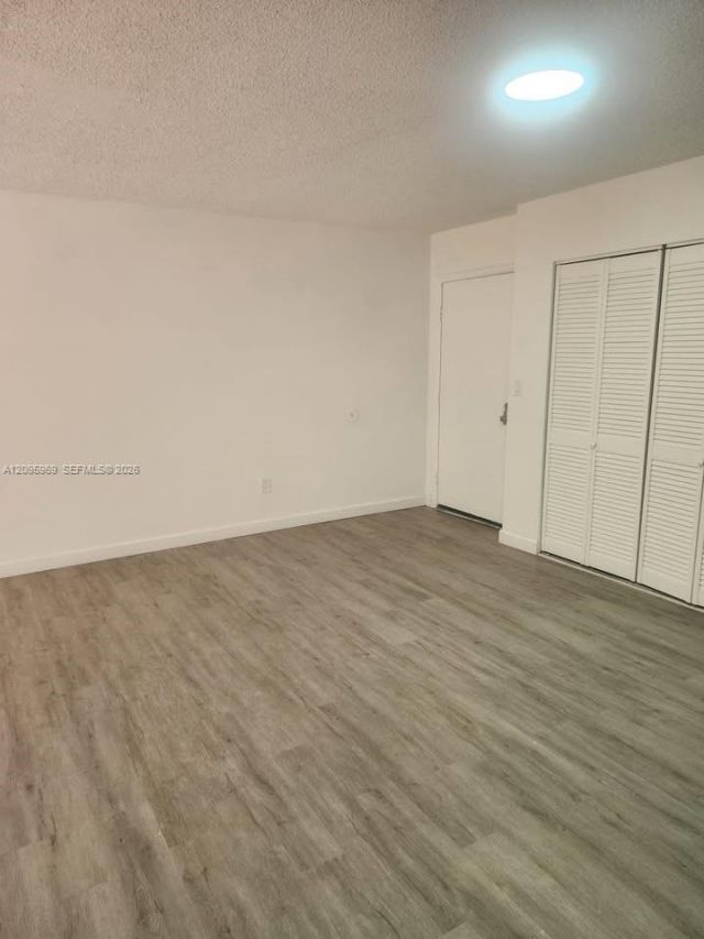 8889 N Fontainebleau Blvd , Unit 211, Miami, FL 33172 Photo