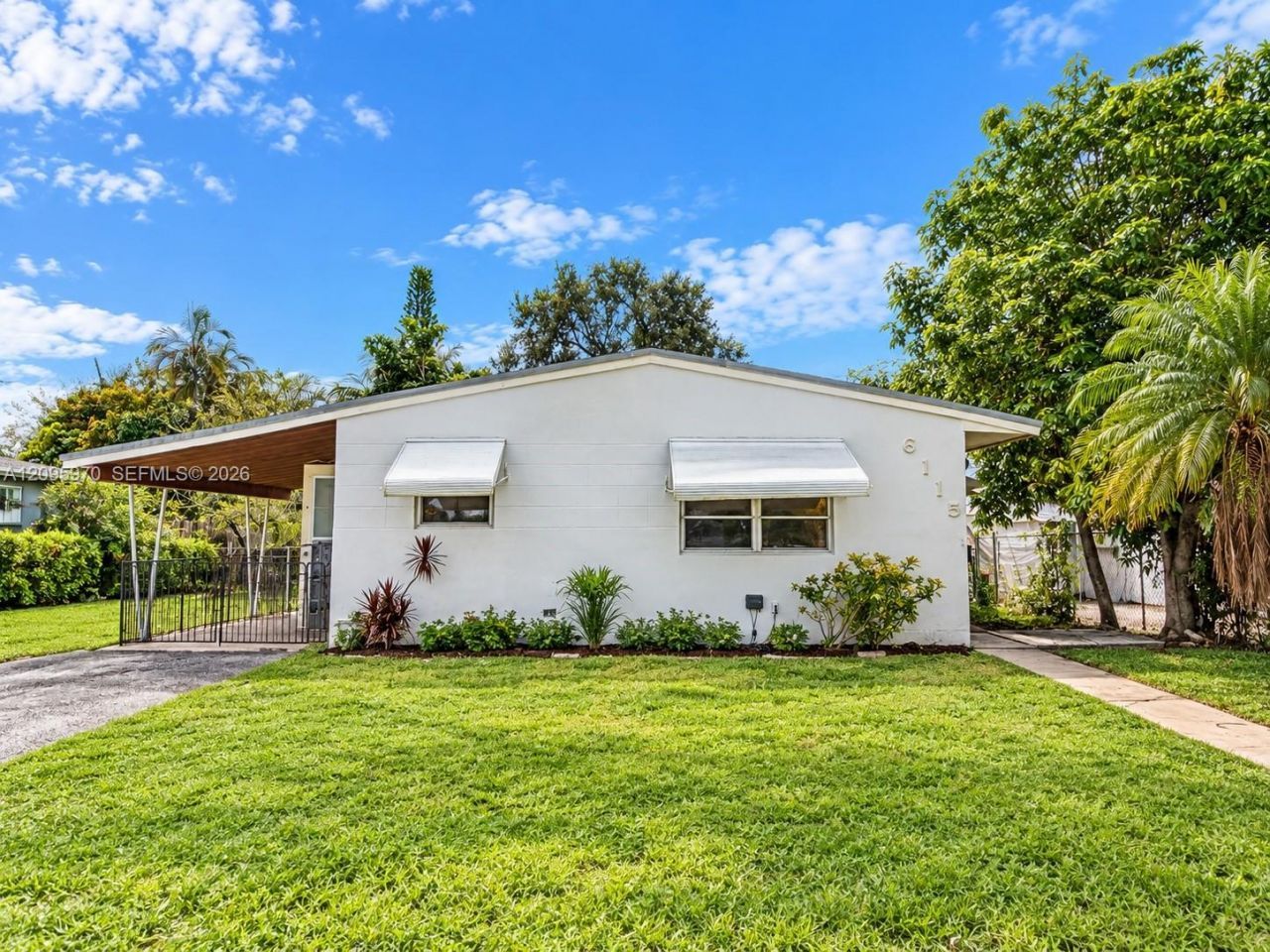 6115 SW 2nd St, Margate, FL 33068 Main Photo