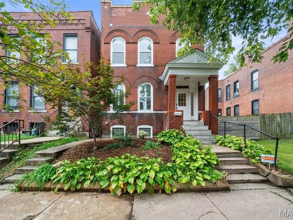 4550 Oakland Avenue, St Louis, MO 63110