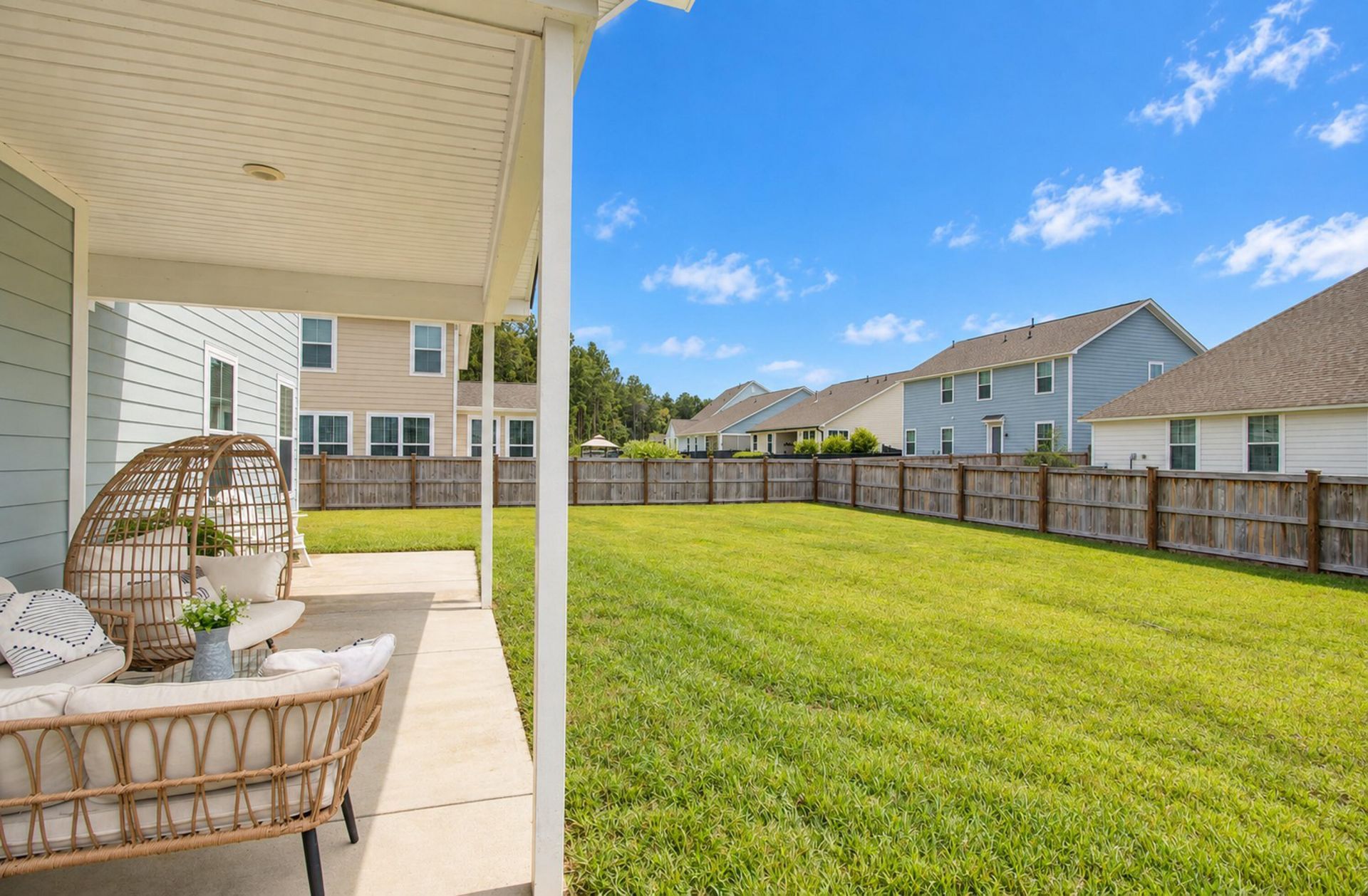 703 Black Pine Road Photo 16