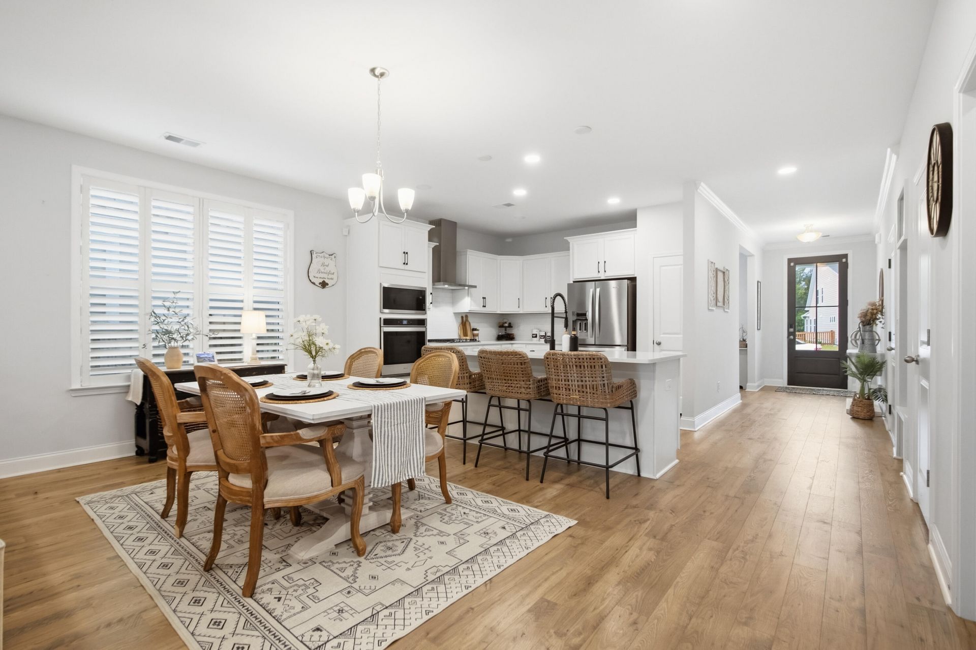 703 Black Pine Road Photo 32