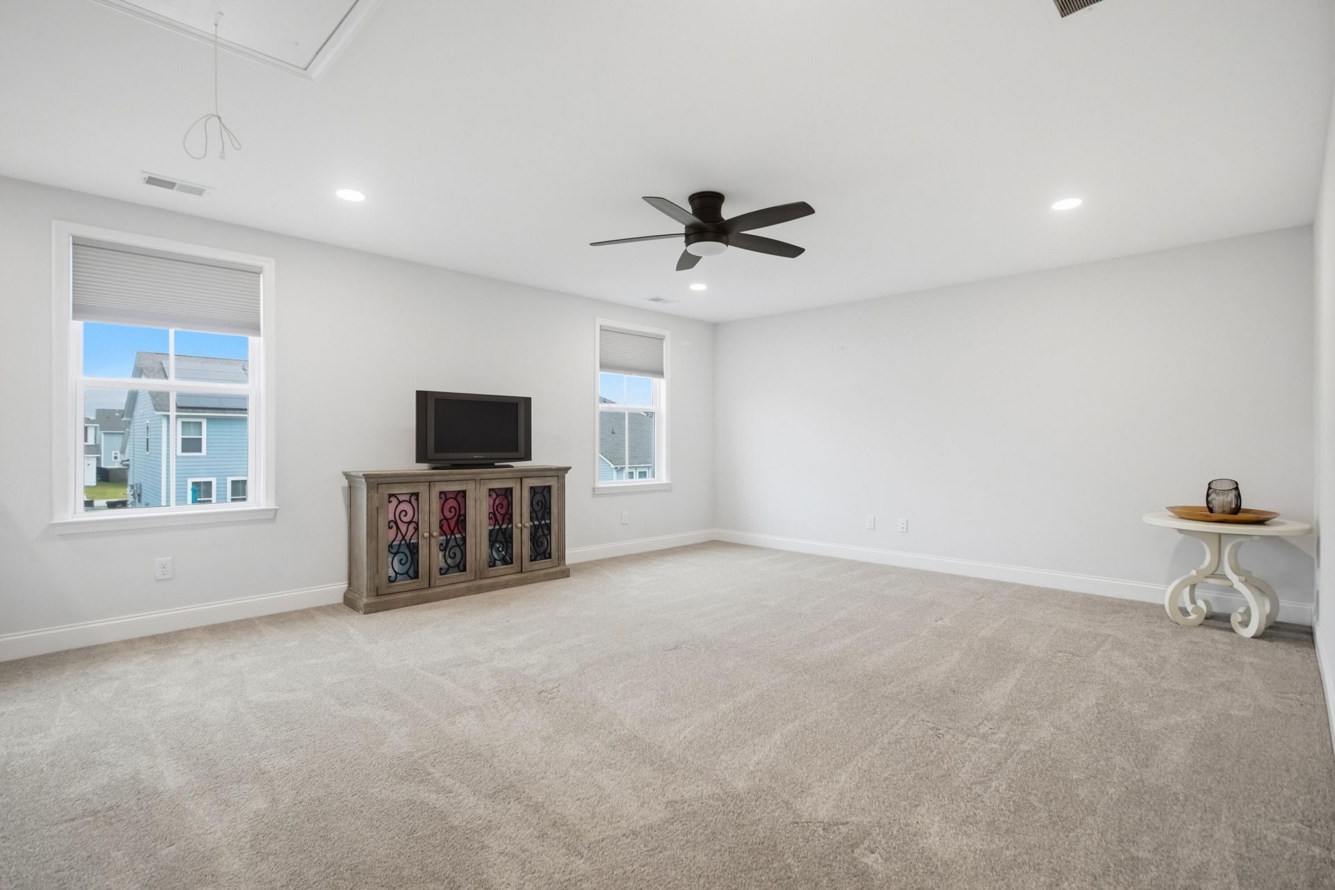 703 Black Pine Road Photo 45
