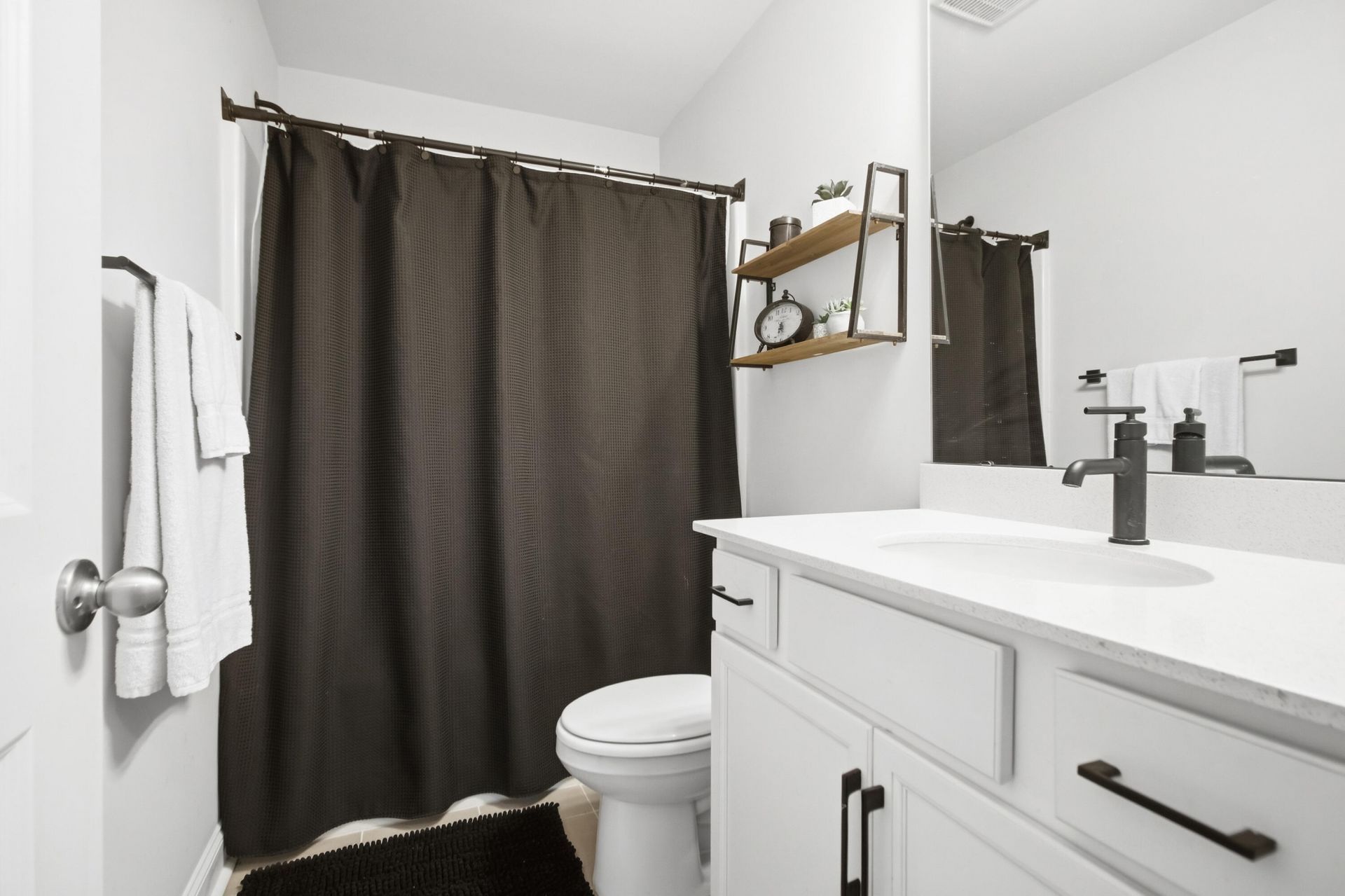 703 Black Pine Road Photo 49