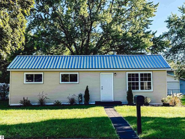 1117 Ward Street, Mt Pleasant, MI 48858