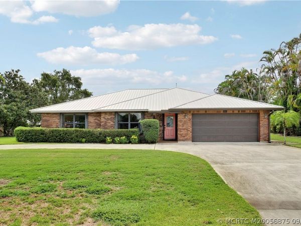 8303 SE Cumberland Circle, Hobe Sound, FL 33455