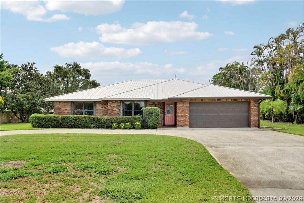 8303 SE Cumberland Circle, Hobe Sound, FL 33455 Photo