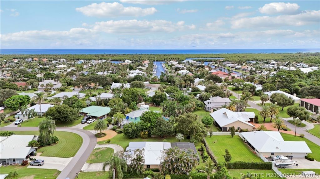 8303 SE Cumberland Circle, Hobe Sound, FL 33455 Photo