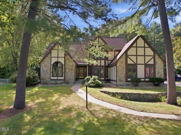 21 Timberwick Drive, Halfmoon, NY 12065