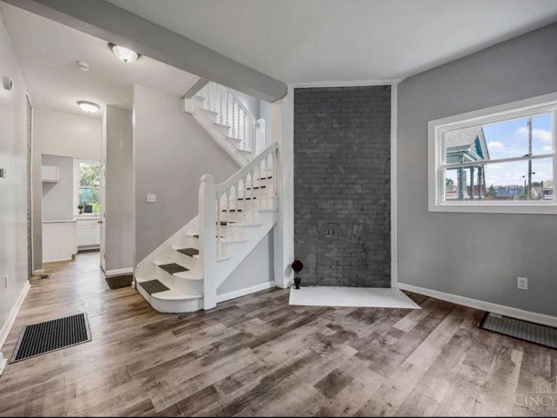 839 Ridgeway Avenue, Cincinnati, OH 45229 Photo 4