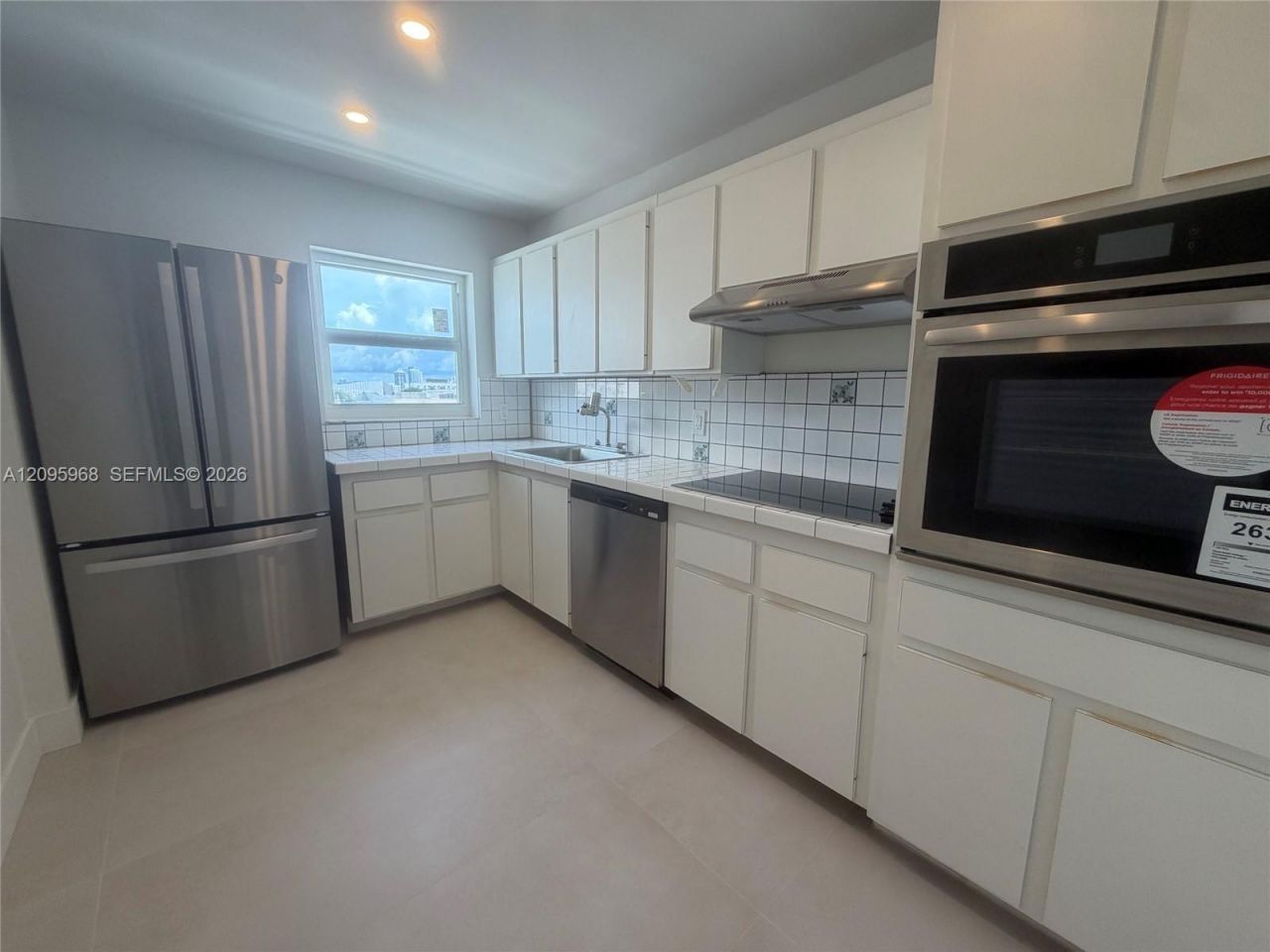 245 18th St , Unit 805, Miami Beach, FL 33139 Photo