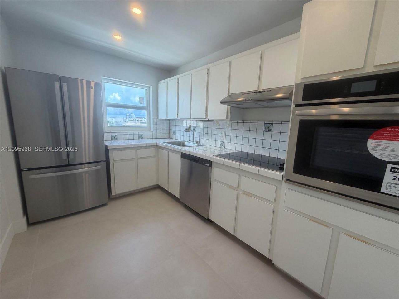 245 18th St , Unit 805, Miami Beach, FL 33139 Photo