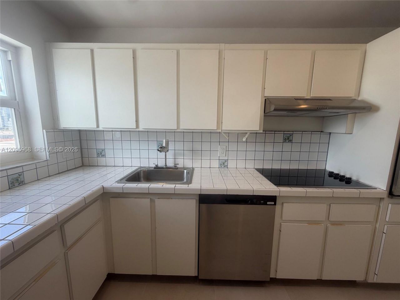 245 18th St , Unit 805, Miami Beach, FL 33139 Photo