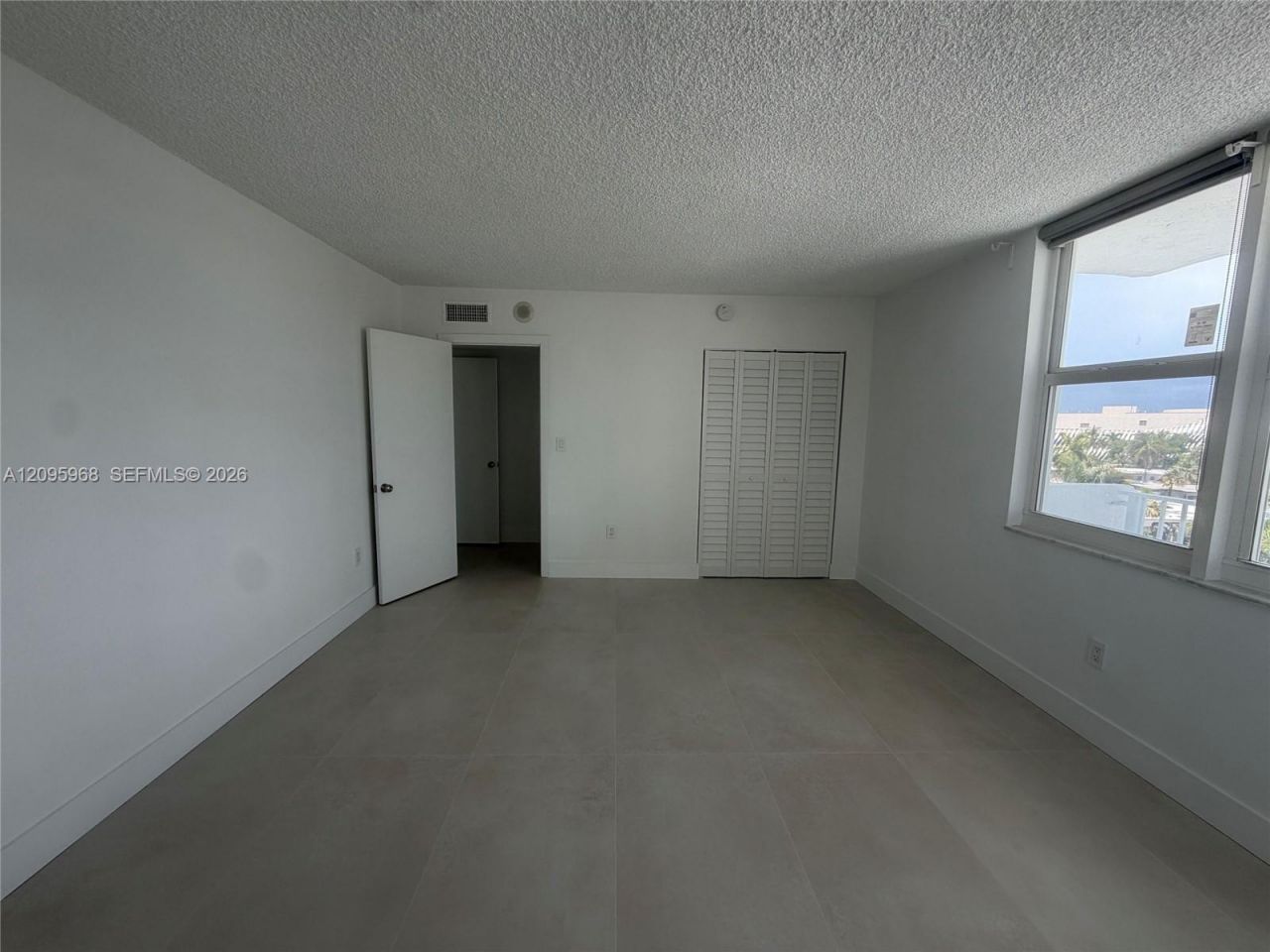 245 18th St , Unit 805, Miami Beach, FL 33139 Photo