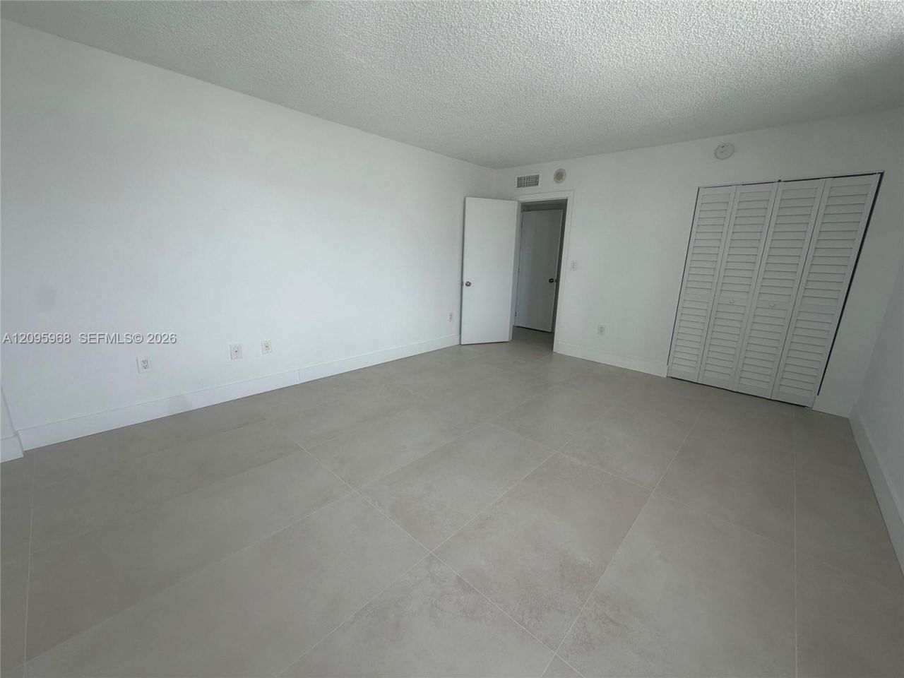 245 18th St , Unit 805, Miami Beach, FL 33139 Photo