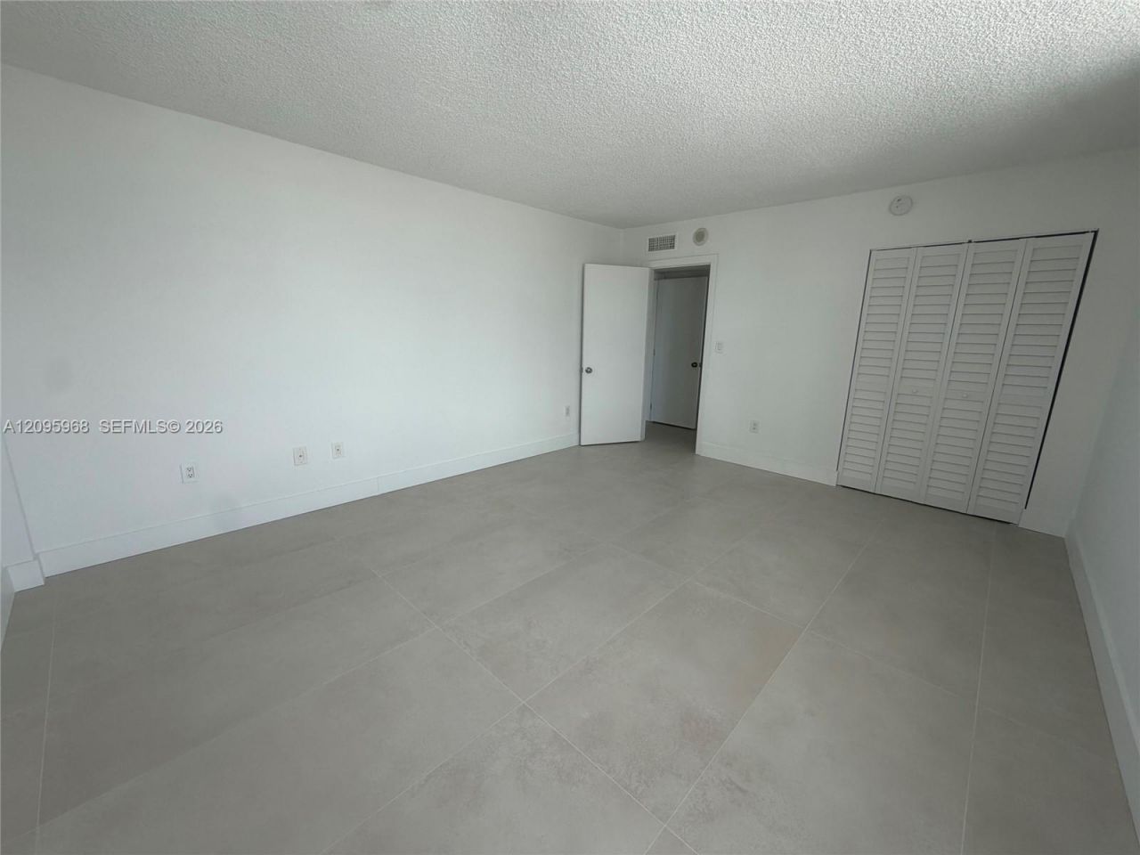245 18th St , Unit 805, Miami Beach, FL 33139 Photo