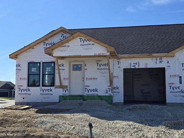 N162W21919 Poppy Rd, Jackson, WI 53037