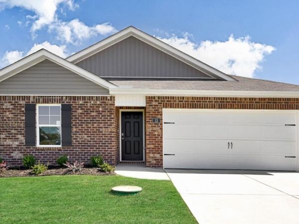 7901 CLOVE PASTURE DR E, Millington, TN 38053