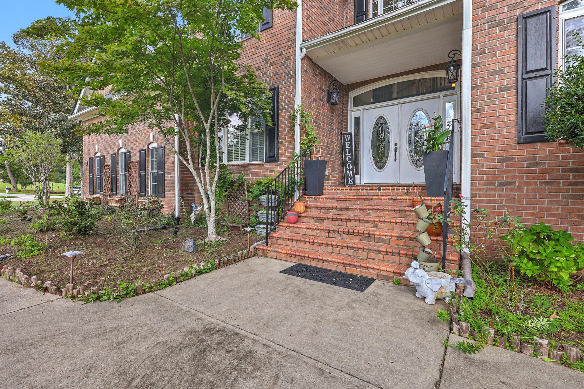 102 Welchman Avenue Photo 4