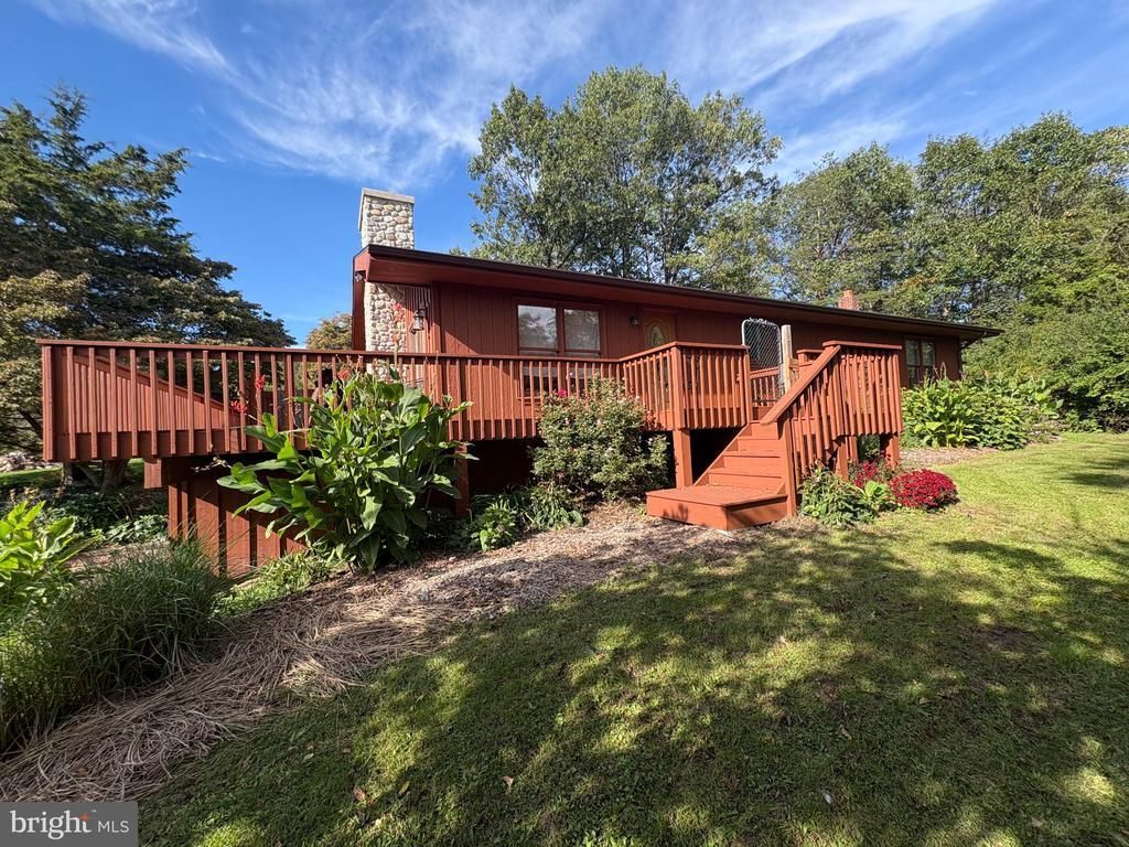 218 GOLF COURSE ROAD , MOHNTON, PA 19540