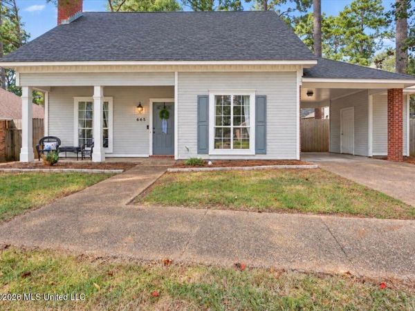 665 Twin Harbor Place, Madison, MS 39110