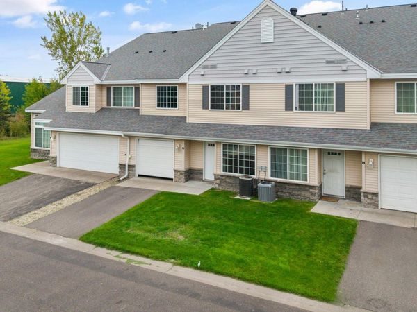 315 Roosevelt Street S, Unit G, Cambridge, MN 55008