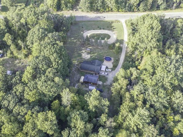 4760 Howard City Edmore Road E, Edmore, MI 48829