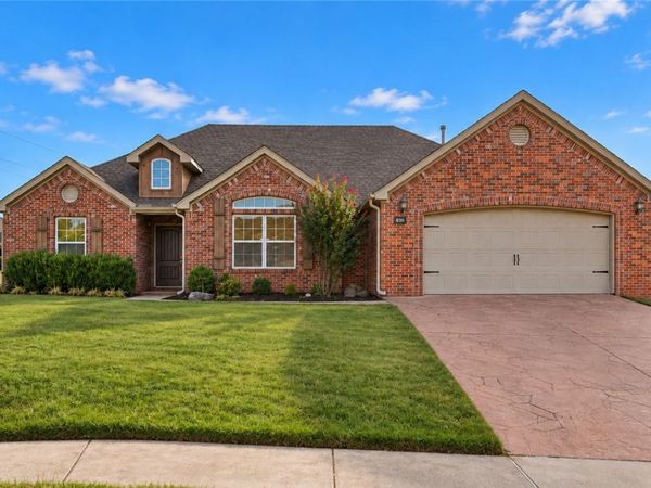 850 Sienna Drive , Centerton, AR 72719
