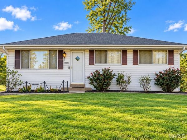 11801 Bridgevale Avenue, St Louis, MO 63138